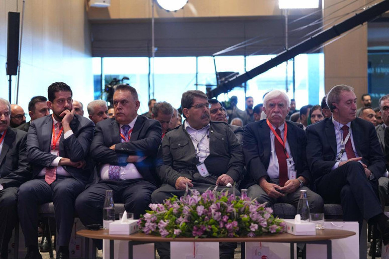 PKK silah bırakırken yoklar PYD’yle ittifakta varlar - Resim : 1