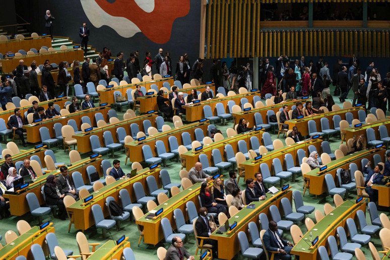 Yalanlarını kimseye dinletemedi! Netanyahu boş salona konuştu - Resim : 1