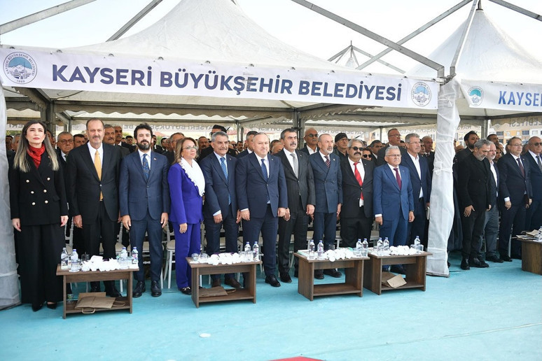 Horasan Erenleri Cemevinin 1. etabı açıldı! ‘Birliğimizi muhafaza eden muhabbet ışığı’ - Resim : 3