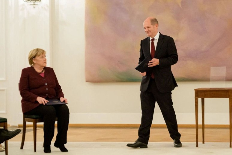 Deep Web'deki ölüm listesinde Merkel ve Scholz da vardı: Neo-Nazi olduğu iddia edilen Alman tutuklandı - Resim : 1