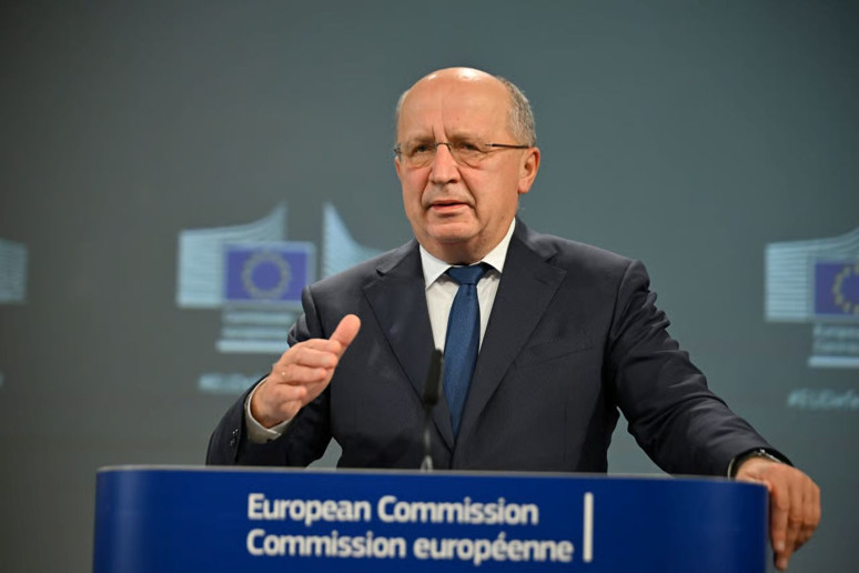 Hem etinden hem sütünden: AB Ukraynalıları 'Avrupa'nın savunması'nda kullanmak istiyor - Resim : 1