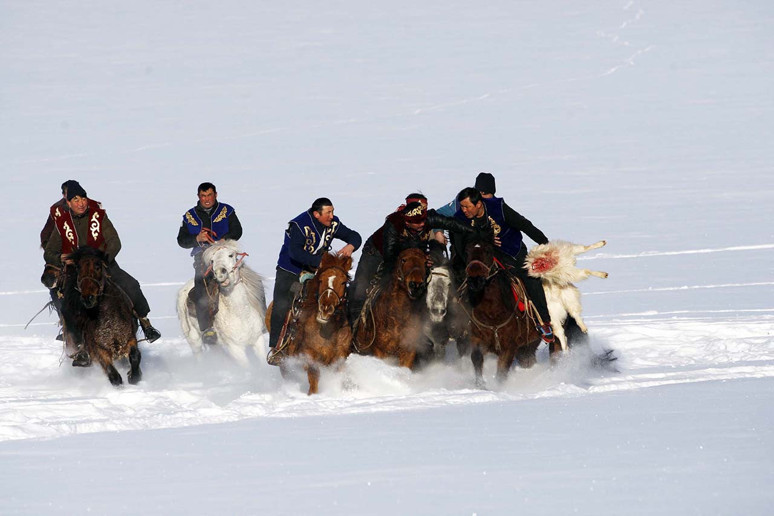 70 bin kişilik Burchun 800 bin ziyaretçiyi ağırlayacak - Resim : 1