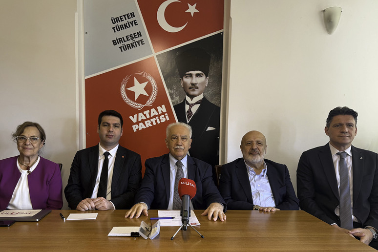 İktidar olamazlar çünkü silahları yok - Resim : 1