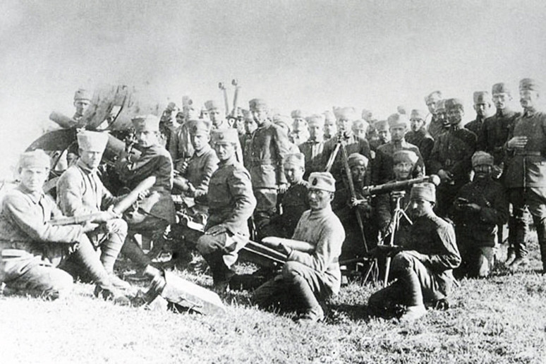 Bana Mustafa Kemal'i anlat dediler - Resim : 3