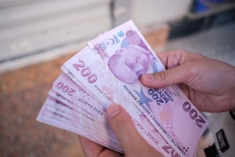 İkramiye ödemeleri 1 Ocak 2025 tarihinden itibaren kalkıyor! Kamuda yeni dönem başlıyor - Resim : 1
