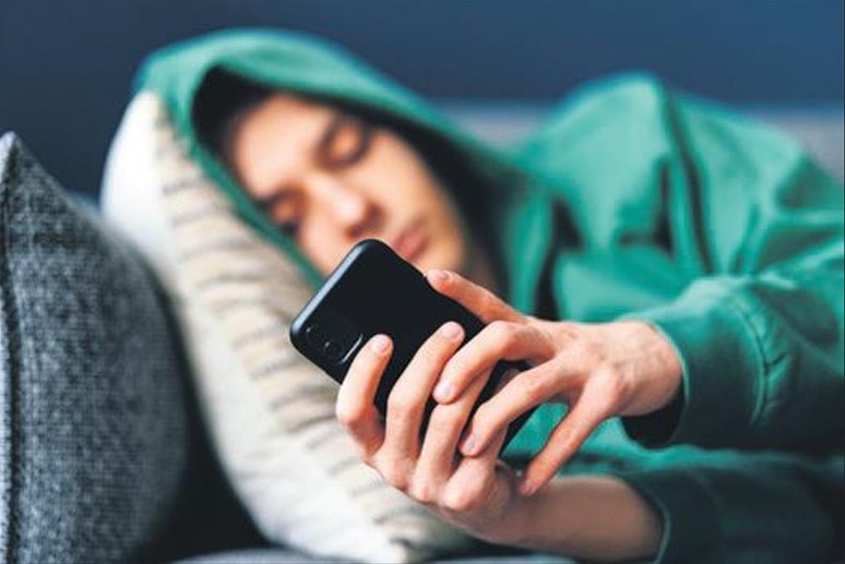 ‘Dijital dünya çocukları ev genci yapıyor’ - Resim : 1