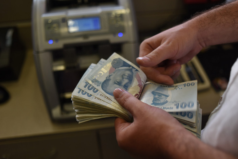 KKM'de düşüş sürüyor: 900 milyar liranın altına indi - Resim : 1