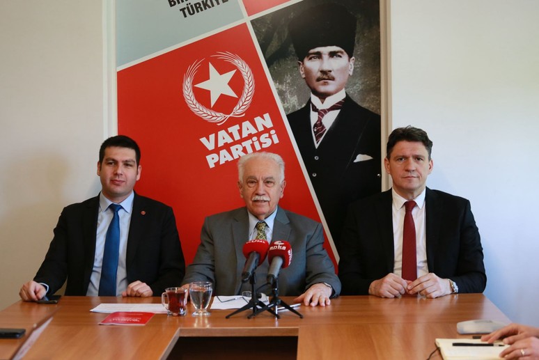 Vatan Partisi Genel Başkanı Doğu Perinçek PKK'nın fesih kararını değerlendirdi: PKK Kongresi'nin Fesih sürecini kirletmesine izin verilemez - Resim : 2