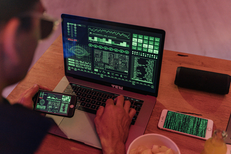 Telefonunuz izleniyor olabilir! Bu 5 belirtiye dikkat etmeyenler büyük tehlike altında! - Resim : 4