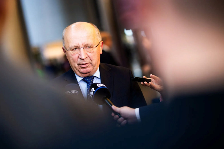 AB Savunma Komiseri: Ordularımız NATO hedeflerinin ancak yarısına ulaşabiliyor - Resim : 1