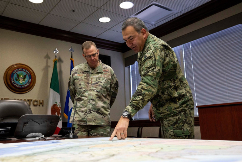 Meksika'yla ya da Meksika'sız: ABD ordusu kartellere saldırıya hazırlanıyor - Resim : 1