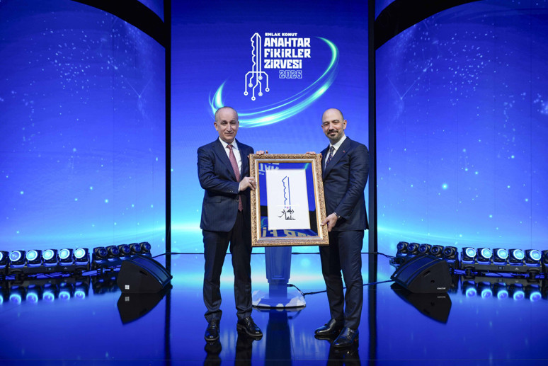 Emlak Konut Anahtar Fikirler Zirvesi 2026 teknoloji, yatırım ve girişimcilik ekosistemini buluşturdu - Resim : 2