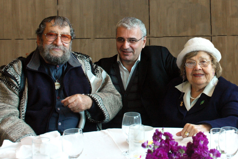 İsyan hakları! Otyam'a Ululama - Resim : 1