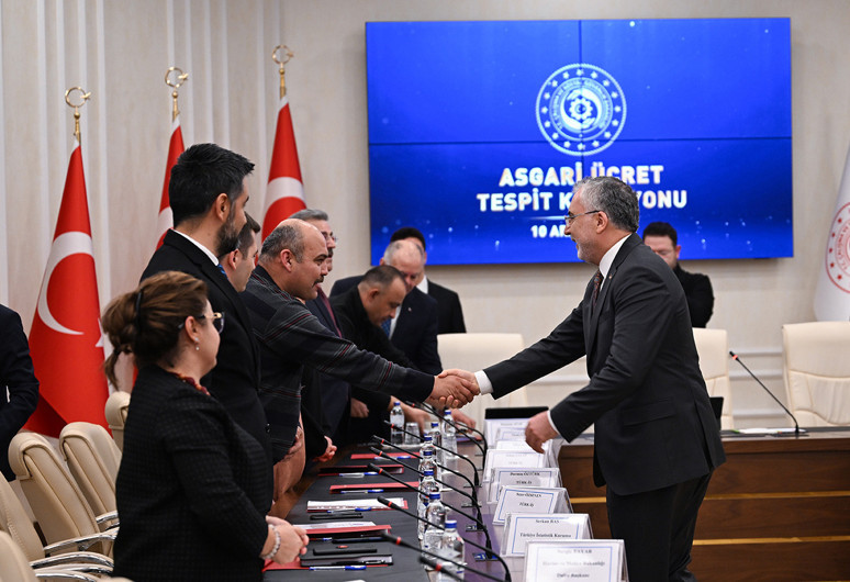 Asgari ücret pazarlığı başladı! Bakan Işıkhan: Maksimum faydayı sağlayacak bir ücret belirlenecek - Resim : 1
