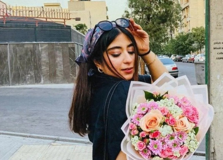 Bir füze, bir şair ve göğe yükselen şiir! Parnia’nın sesi artık sonsuzlukta - Resim : 3