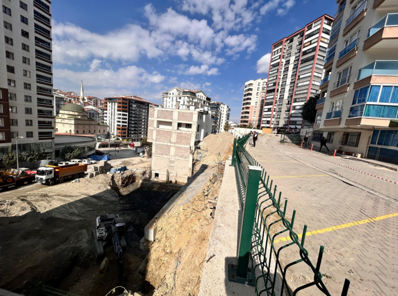 Ankara'da 300 kişinin yaşadığı apartman boşaltıldı! - Resim : 2