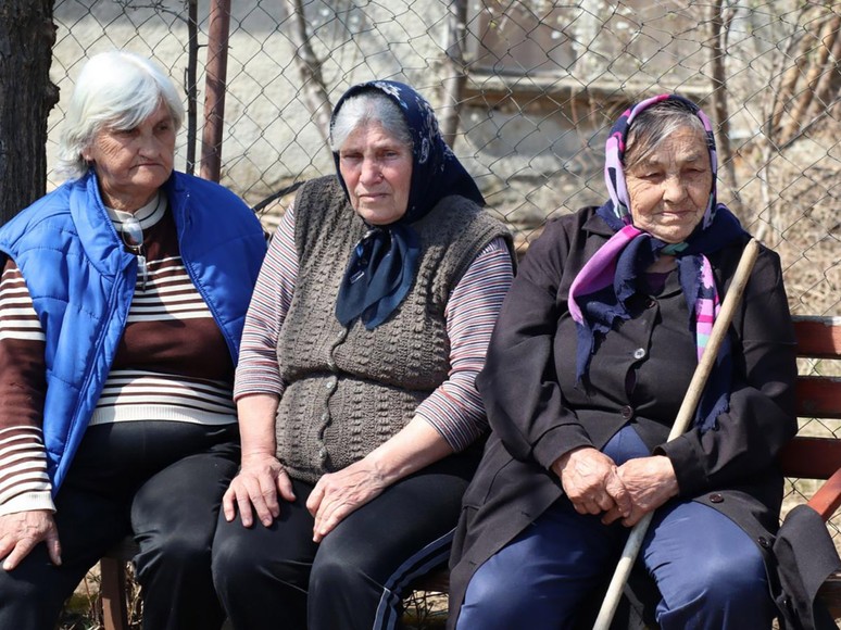 Emekliler size ne yaptı?