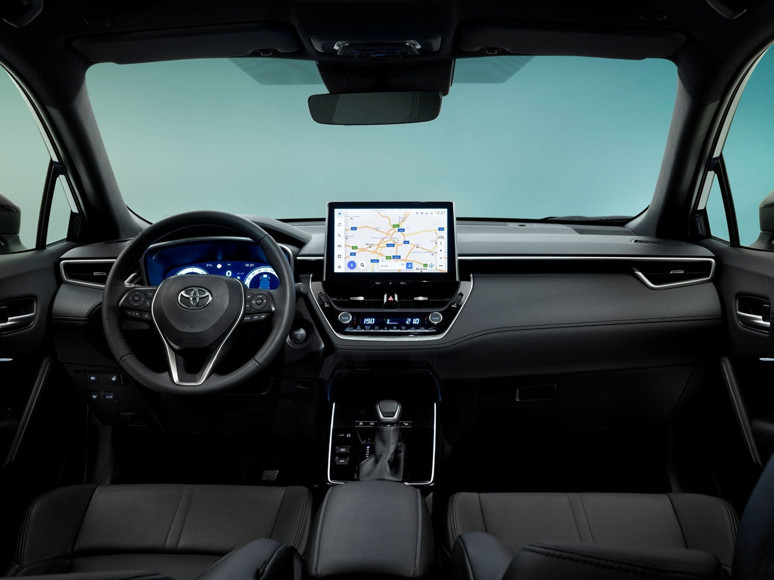 Toyota yenilenen Corolla Cross Hibrit 2025 modelini Türkiye’de satışa sundu - Resim : 1