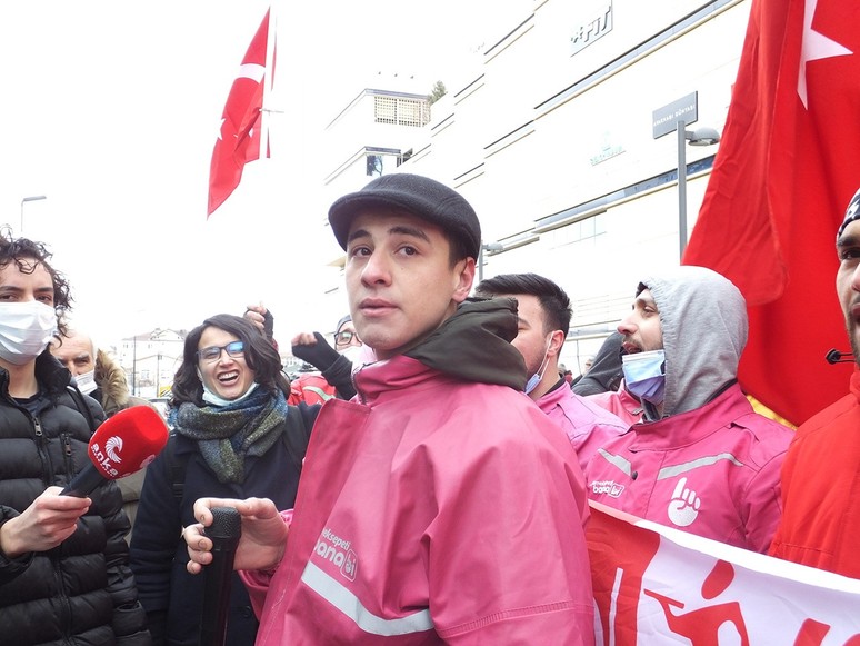 Yemeksepeti kuryelerinin  isyanı sürüyor - Resim : 2