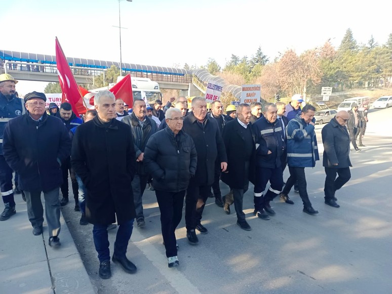 Çayırhan işçileri Ankara'ya yürüyor: 'Türkiye sesimizi duydu ama Bakanlık duymadı' - Resim : 4