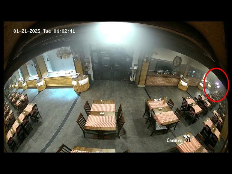 Otel faciasında yangının çıkış anı kamerada: Yangına neden olan cihazın termostatı bozukmuş! - Resim : 2