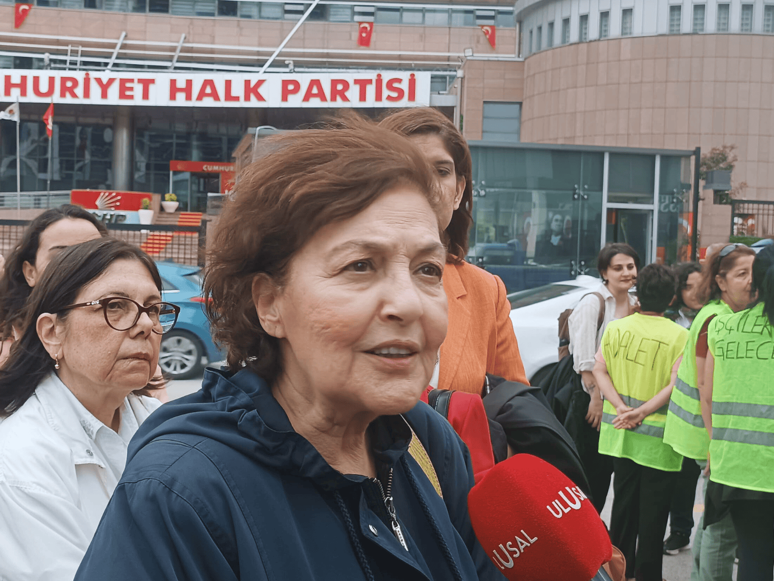 İzmir'den Ankara'ya yürüdüler! Çiğli Belediyesi işçileri CHP önünden seslendi: Yolun sonunda değiliz… Sözün başındayız - Resim : 4