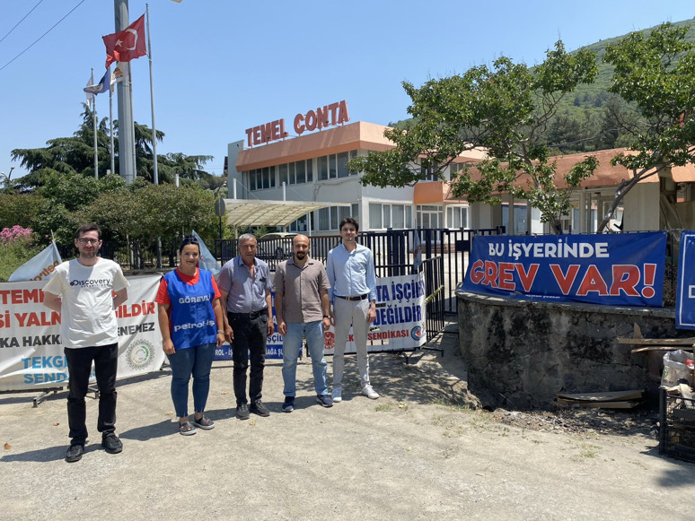 Binlerce işçi Kurban Bayramı’nı grevde karşıladı - Resim : 1