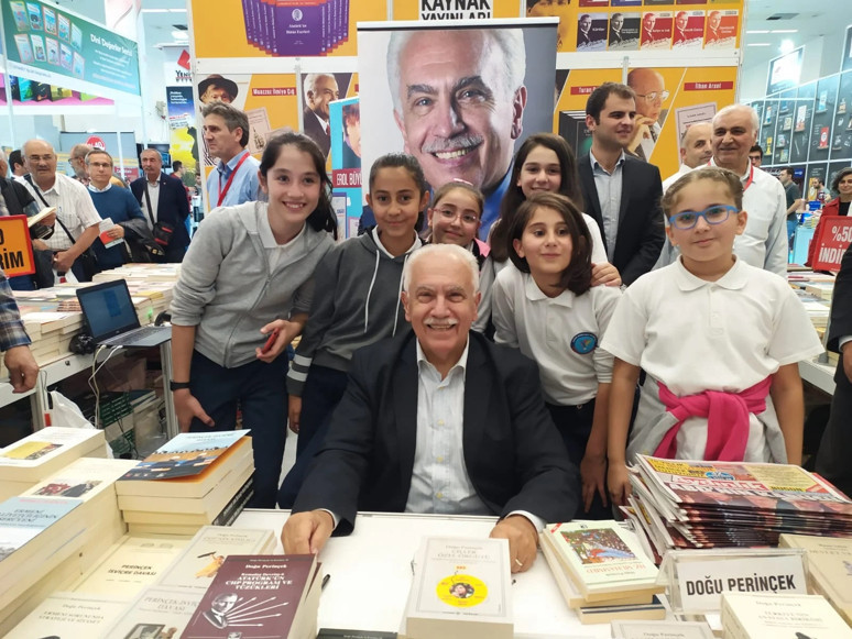 Kitap sadece mürekkep ve kağıt mıdır? - Resim : 1