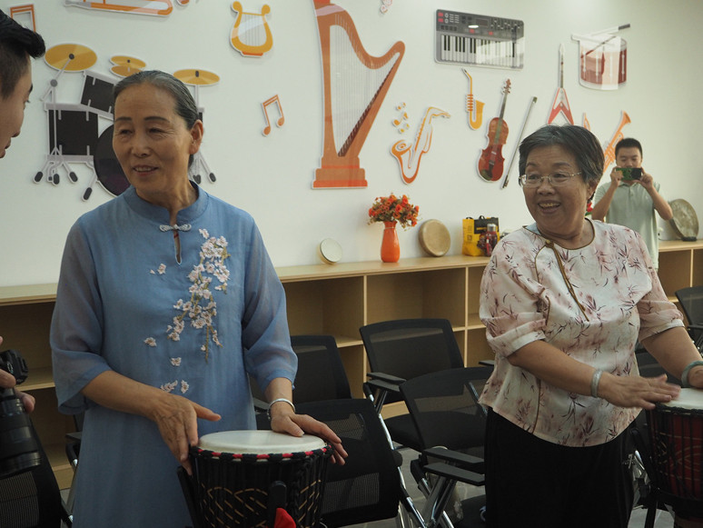 Eski şehrin kalbindeki sarı cami - Resim : 15