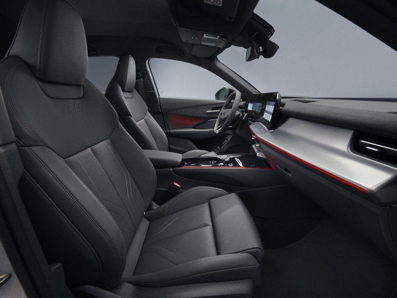 SUV pratikliğini coupe tasarımla buluşturan yeni Audi Q3 Sportback 2025 tanıtıldı - Resim : 3