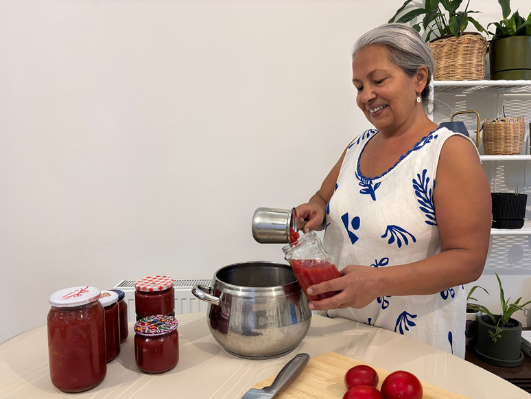 Türk kadınının elinde bereket var - Resim : 3