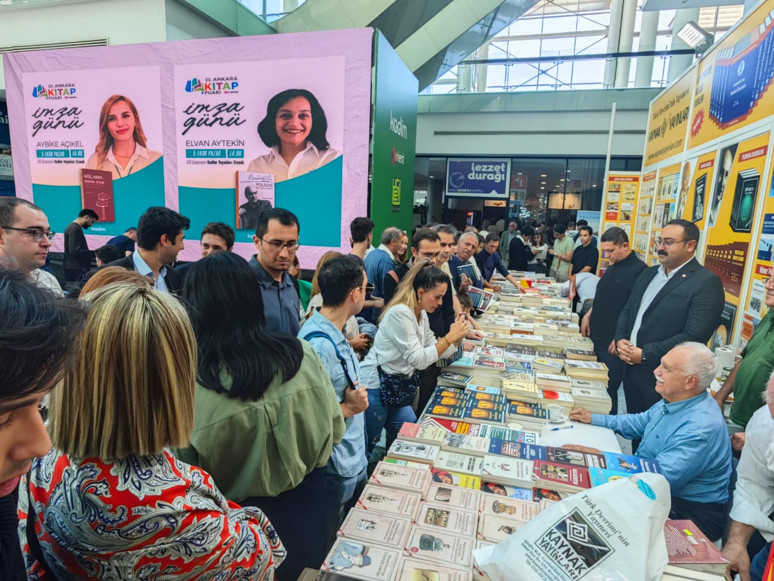 Perinçek’in yeni kitabı okurlarıyla buluştu - Resim : 2