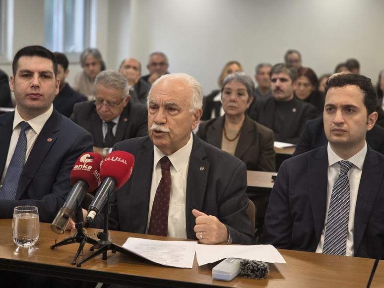 Doğu Perinçek'ten önemli açıklamalar: Türkiye'nin savunması Venezuela ve İran'dan başlar - Resim : 1