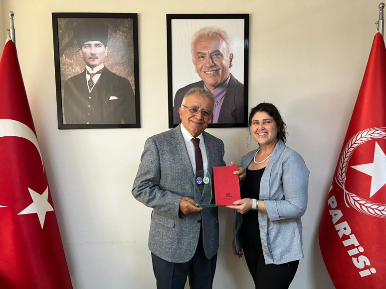 Karabağlar’ın spor kulüplerinden Vatan Partisi’ne ziyaret; Spor altyapısındaki eksiklikler masaya yatırıldı - Resim : 6