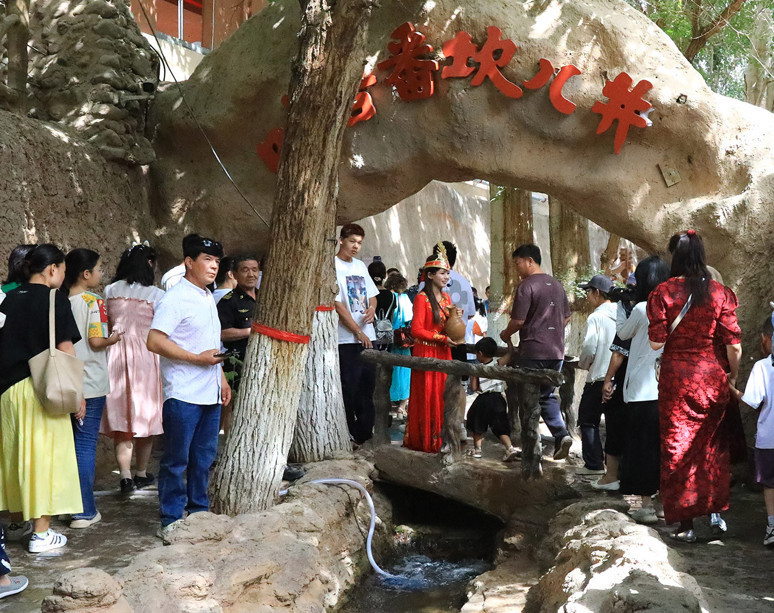 Murat Necmettin’in ‘Yaşayan Haritası’: Turpan'da Karız Kanallarını koruyan 25 yıl - Resim : 1