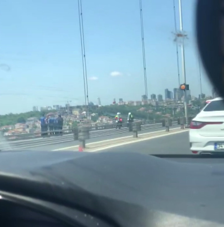 15 Temmuz Şehitler Köprüsü'nde hareketli anlar! - Resim : 1