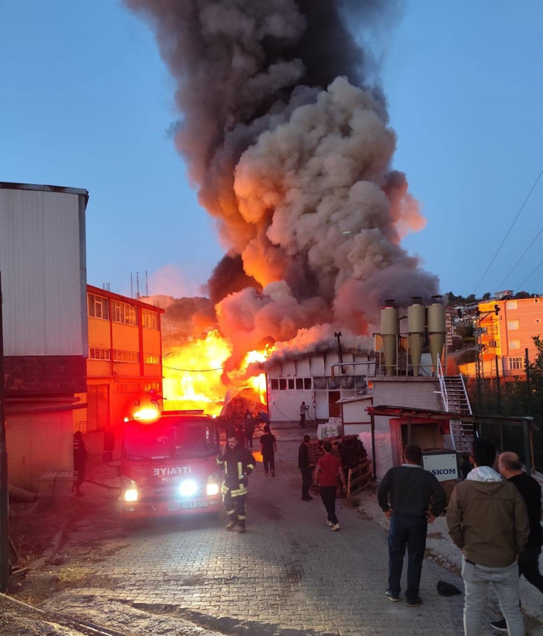 Konya'da silah fabrikasında yangın çıktı! - Resim : 2