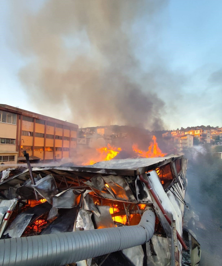 Konya'da silah fabrikasında yangın çıktı! - Resim : 1
