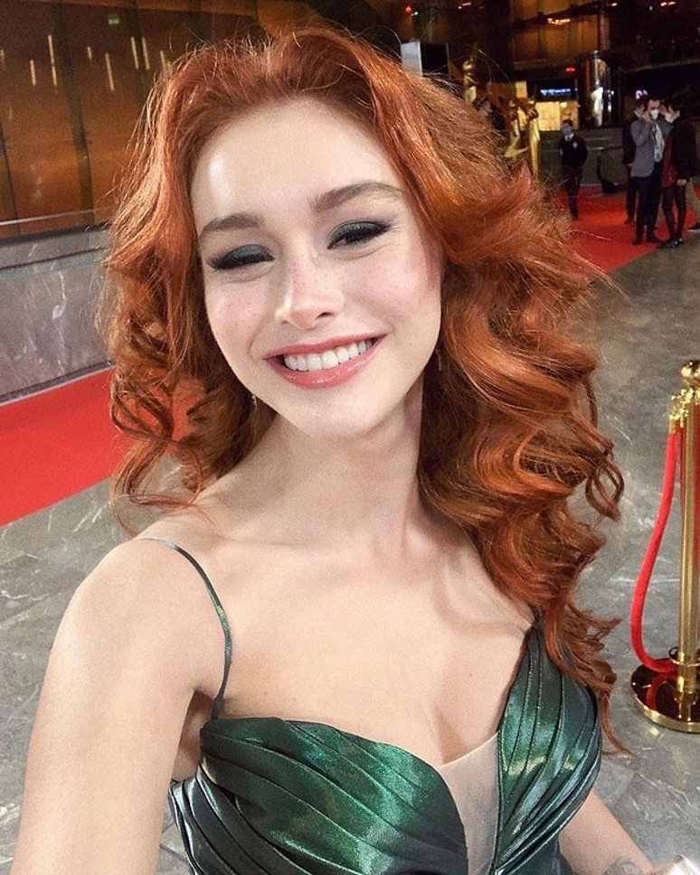 Asena Keskinci kimdir