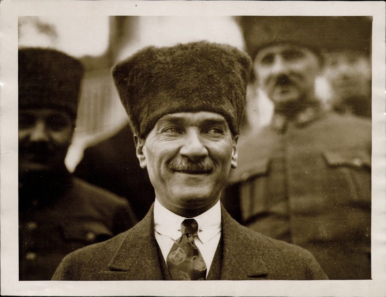 Atatürk İngilizlerle böyle alay etti! İşte o mektup... - Resim: 9