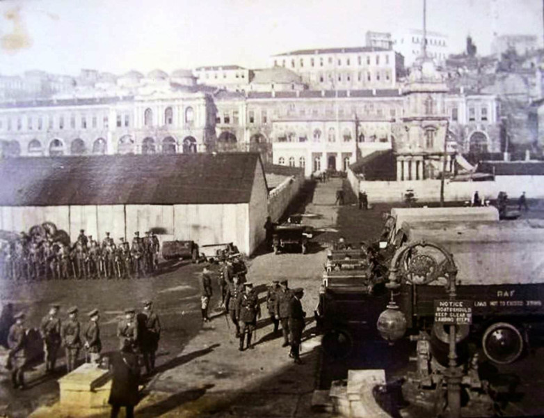 İstanbul'un işgalinden kalan eski fotoğraflar! Düşman askerleri şehri böyle kuşatmış - Resim: 31