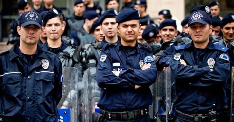 En çok polis memuru bulunan ülkeler belli oldu: Bakın Türkiye kaçıncı sırada! - Resim: 9