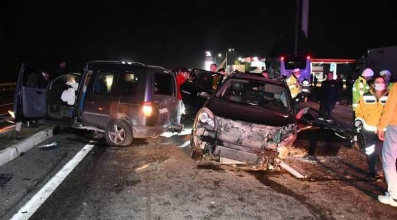 İzmir'de trafik kazaları! 1 ölü, 15 yaralı - Resim: 3