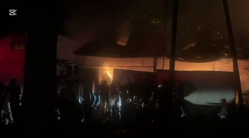 Zonguldak'ta korkutan yangın: Dört ev ve bir iş yeri yandı - Resim: 1