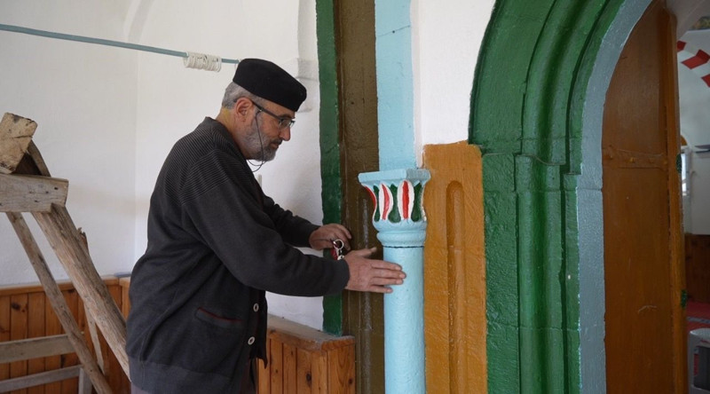 Gümüşhane'deki deprem uyarı sistemi dikkat çekti! 143 yıllık camide yer alıyor - Resim: 1