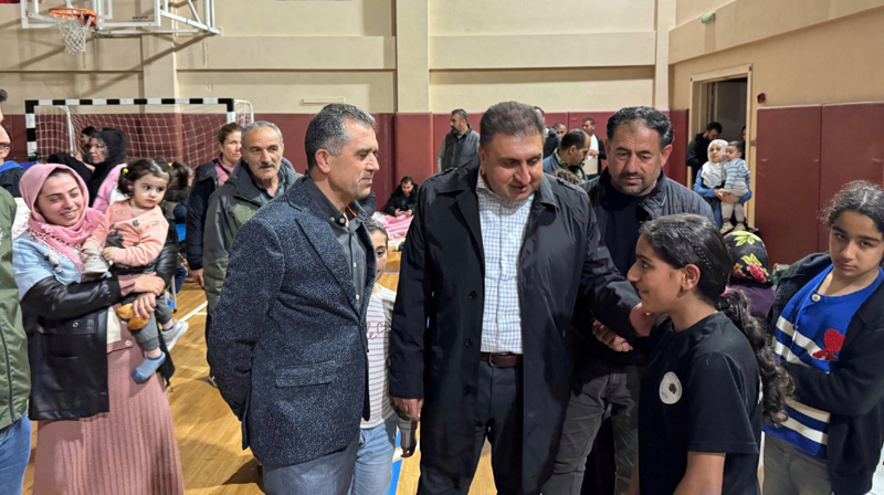 Deprem notları: 266 artçı deprem oldu, sokaklarda sabahlandı - Resim: 4