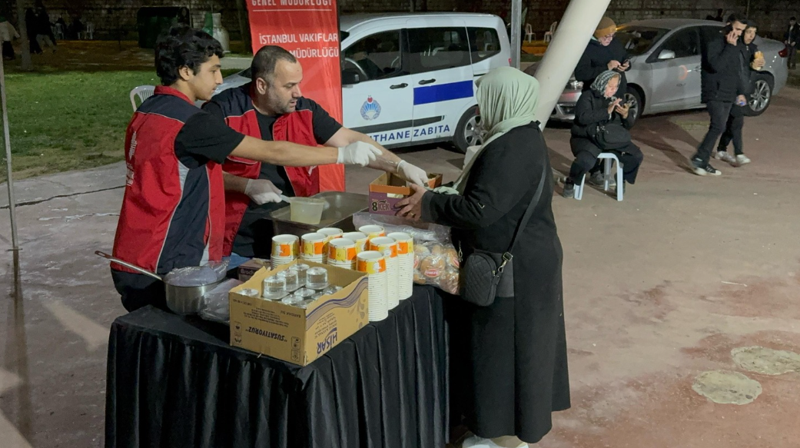 Deprem notları: 266 artçı deprem oldu, sokaklarda sabahlandı - Resim: 11
