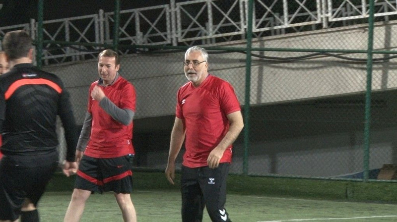 Bakan Işıkhan futbol oynadı: 'Alın teri kutsaldır' - Resim: 2