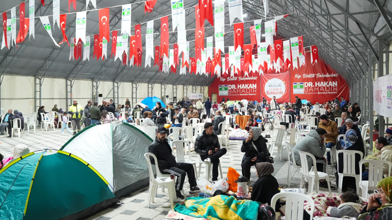 Deprem notları: 266 artçı deprem oldu, sokaklarda sabahlandı - Resim: 8