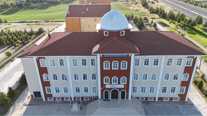 Eskişehir'in en iyi anadolu liseleri belli oldu! İşte taban puanları yüksek o liseler - Resim: 11